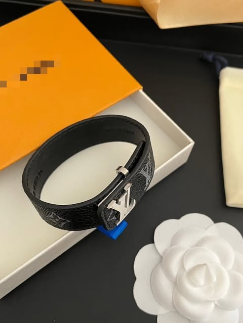 Bracelet LV de Luxe