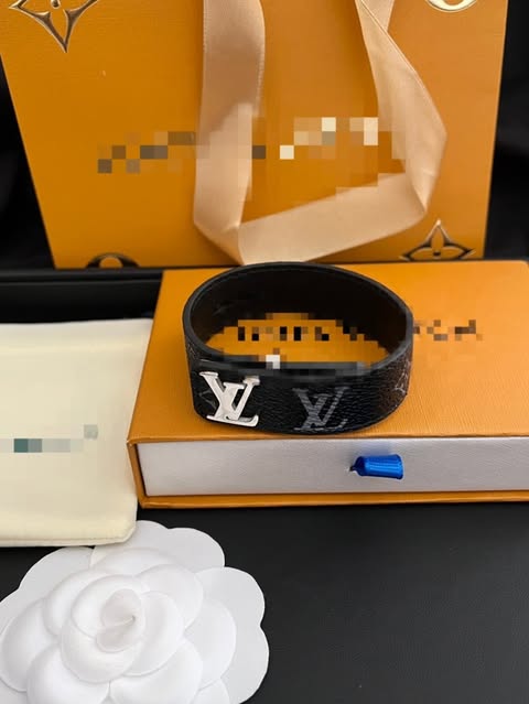 Bracelet LV de Luxe